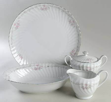 GST1 5 Piece Hostess Set