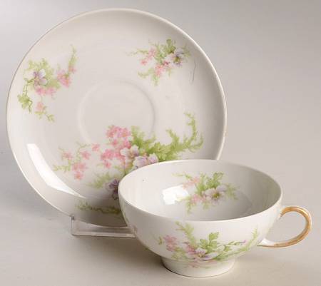 GUE52 Flat Cup & Saucer Set by WM Guerin