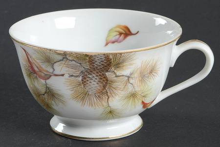 GEC3 Footed Cup