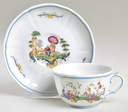 Chinois Flat Cup & Saucer Set