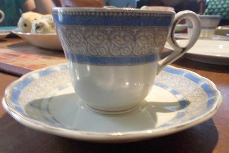 Dorchester Flat Cup & Saucer Set