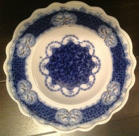 Marlborough (Gold Accents) 10" Round Vegetable Bowl