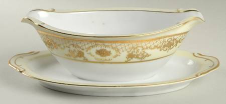 GCO4 Gravy Boat with Attached Underplate