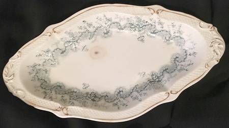 Wreath Blue Underplate for Gravy Boat