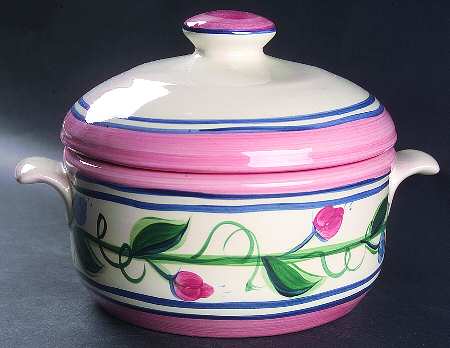 Novak 2 Qt Round Covered Casserole