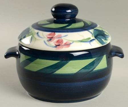 Grapevine Green Individual Casserole & Lid