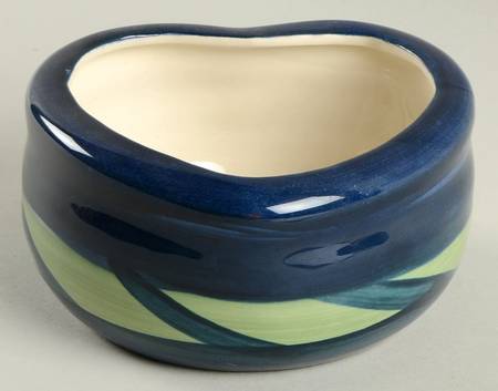 Grapevine Green 5" Heart Shaped Bowl