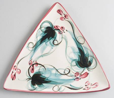 Red Grapevine Triangular Salad Plate