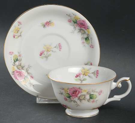 Florette Footed Cup & Saucer Set