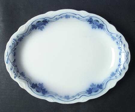 The Hofburg (No Gold) 12" Oval Serving Platter