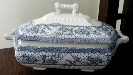 Malta Blue (No Gold Accents) Rectangular Covered Vegetable