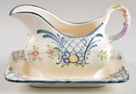 Favorite Gravy Boat with Attached Underplate