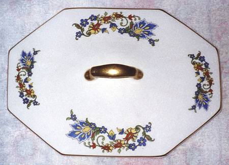 GLO5 by Globe Pottery (England)