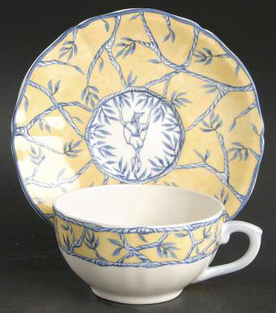Baladins Flat Cup & Saucer Set