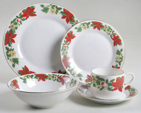 Poinsettia Holiday 40 Piece Estate Set