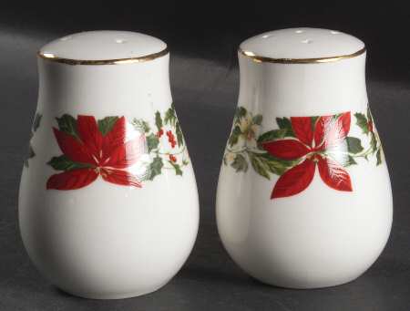 Poinsettia Holiday Salt & Pepper Set