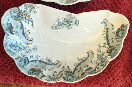 Argyle (Green, Gold Accent) Bone Dish