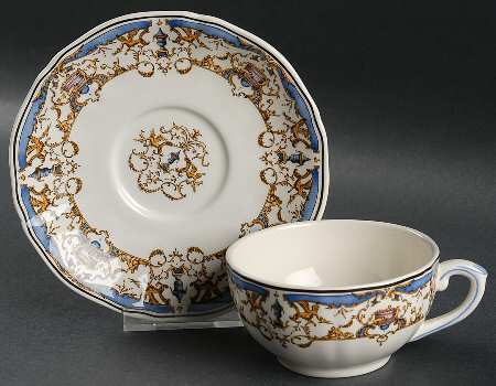 Dionysos Flat Cup & Saucer Set