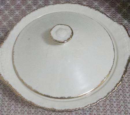 Wynyard Round Covered Vegetable