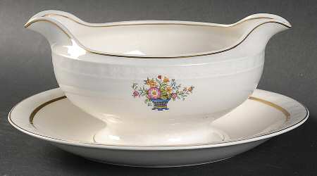 GRI265 Gravy Boat with Attached Underplate
