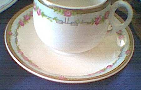 GRI154 Flat Cup & Saucer Set