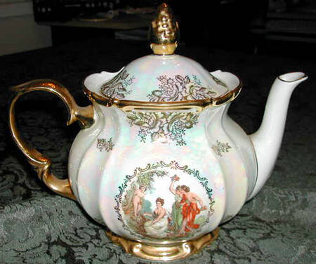 L'Amour Teapot & Lid