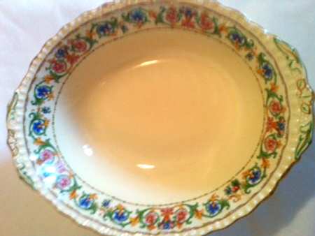 Nicette 9" Oval Vegetable Bowl