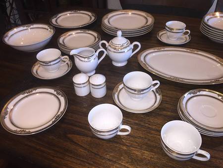 GNA5 Dinner Plate