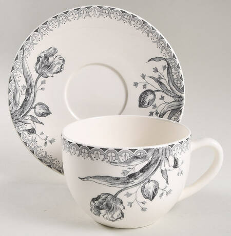 Tulipes Noires Jumbo Cup & Saucer Set