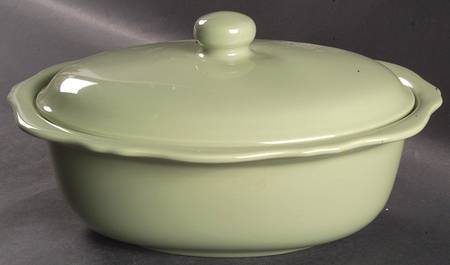 Hospitality Sage 1.5 Quart Oval Covered Casserole