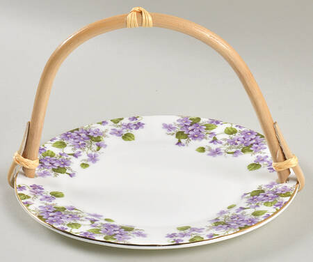Violet 5 3/8"-5 5/8" Bamboo Handled Serving Plate  HC