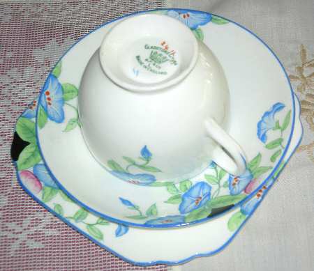 2411 Footed Cup & Saucer Set