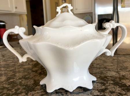 GRI356 Sugar Bowl & Lid