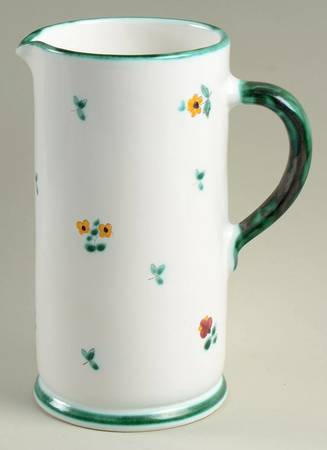 Scattered Blossom Green (Coupe) 32 Oz Pitcher