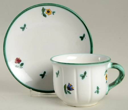 Scattered Blooms Green (Baroque) by Gmundner Austria