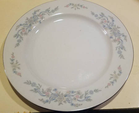 GUG6 Salad Plate