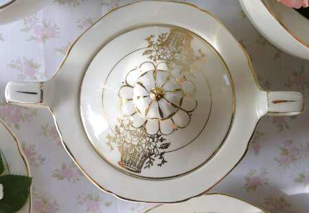 GRI397 Sugar Bowl & Lid