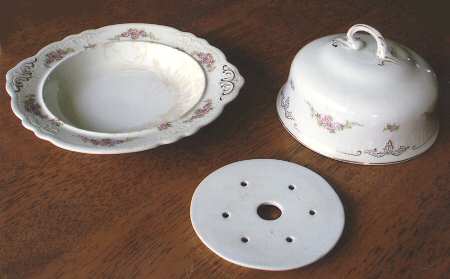 Pembroke Round Covered Butter