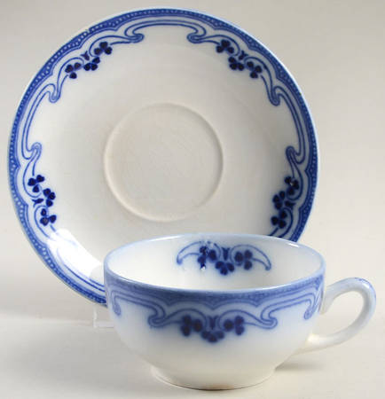Idris (No Trim) Flat Cup & Saucer Set