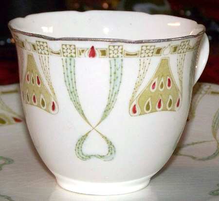 GRI407 Footed Cup