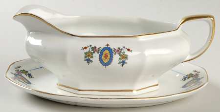 GLC8 Gravy Boat & Underplate