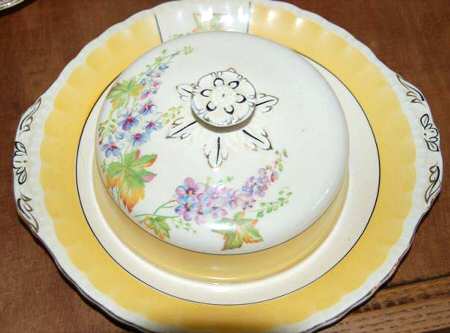 GRI427 Round Covered Butter