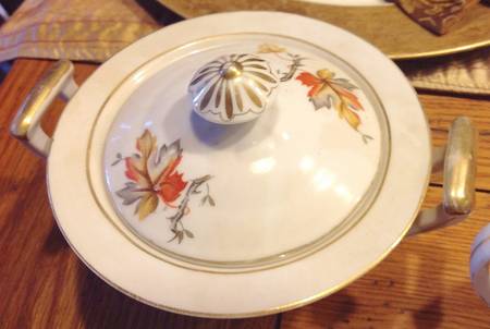 GEC32 Sugar Bowl & Lid by Gem China