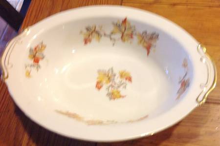 GEC32 9" Oval Vegetable Bowl by Gem China