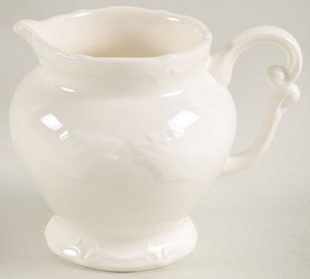 Rocaille Blanc (White) Creamer