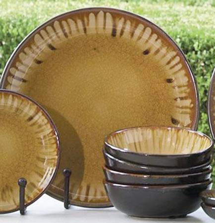 Honey Drip Glaze by Global Views (China)