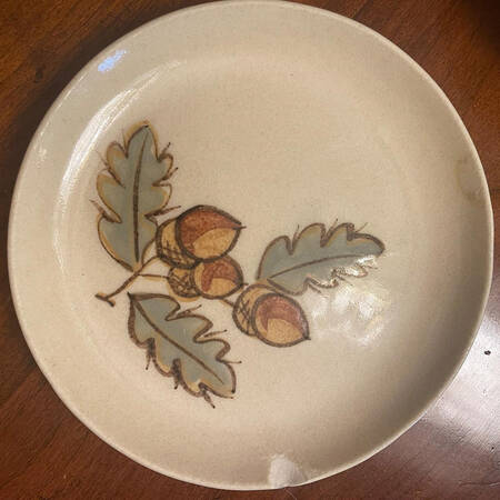 Acorn-Round by Gabriel