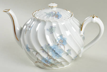 Bergere (Blue Flowers, Gold Verge) Teapot & Lid