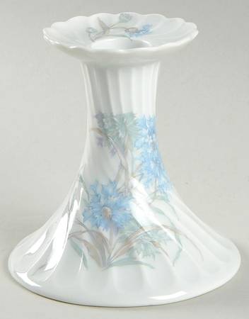 Bergere (Blue Flowers, Gold Verge) Small Candlestick