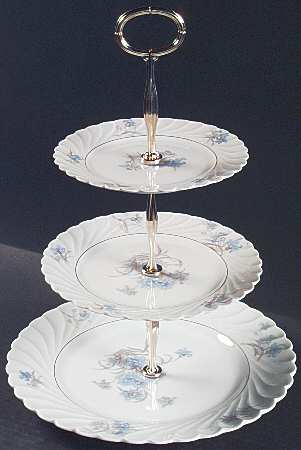 Bergere (Blue Flowers, Gold Verge) 13 7/8"-14 1/4" 3-Tiered Serving Tray(DP,SP,BB) HC